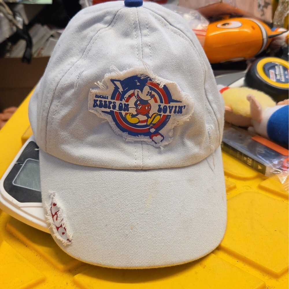 Vintage Mickey Mouse Hat Youth Kids Disney Store Keeps On Lovin' Snapback